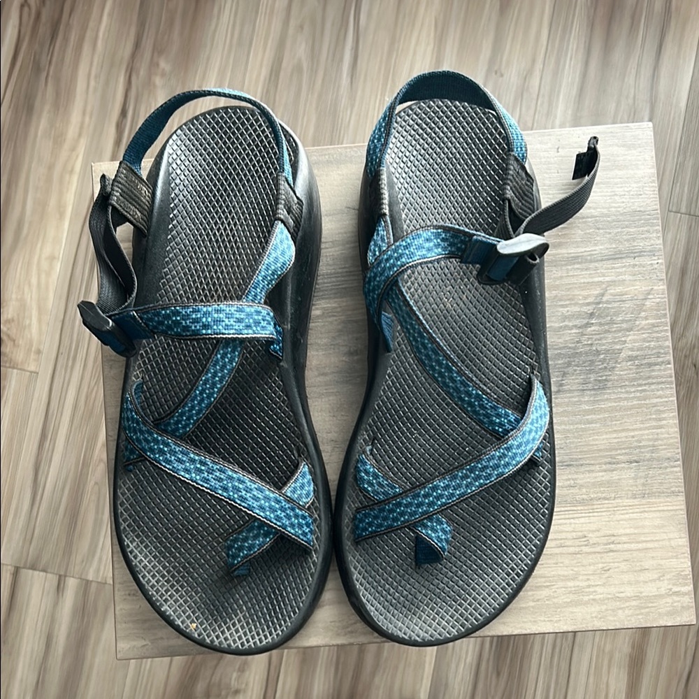 Chaco Teal and Black Strappy Sandals